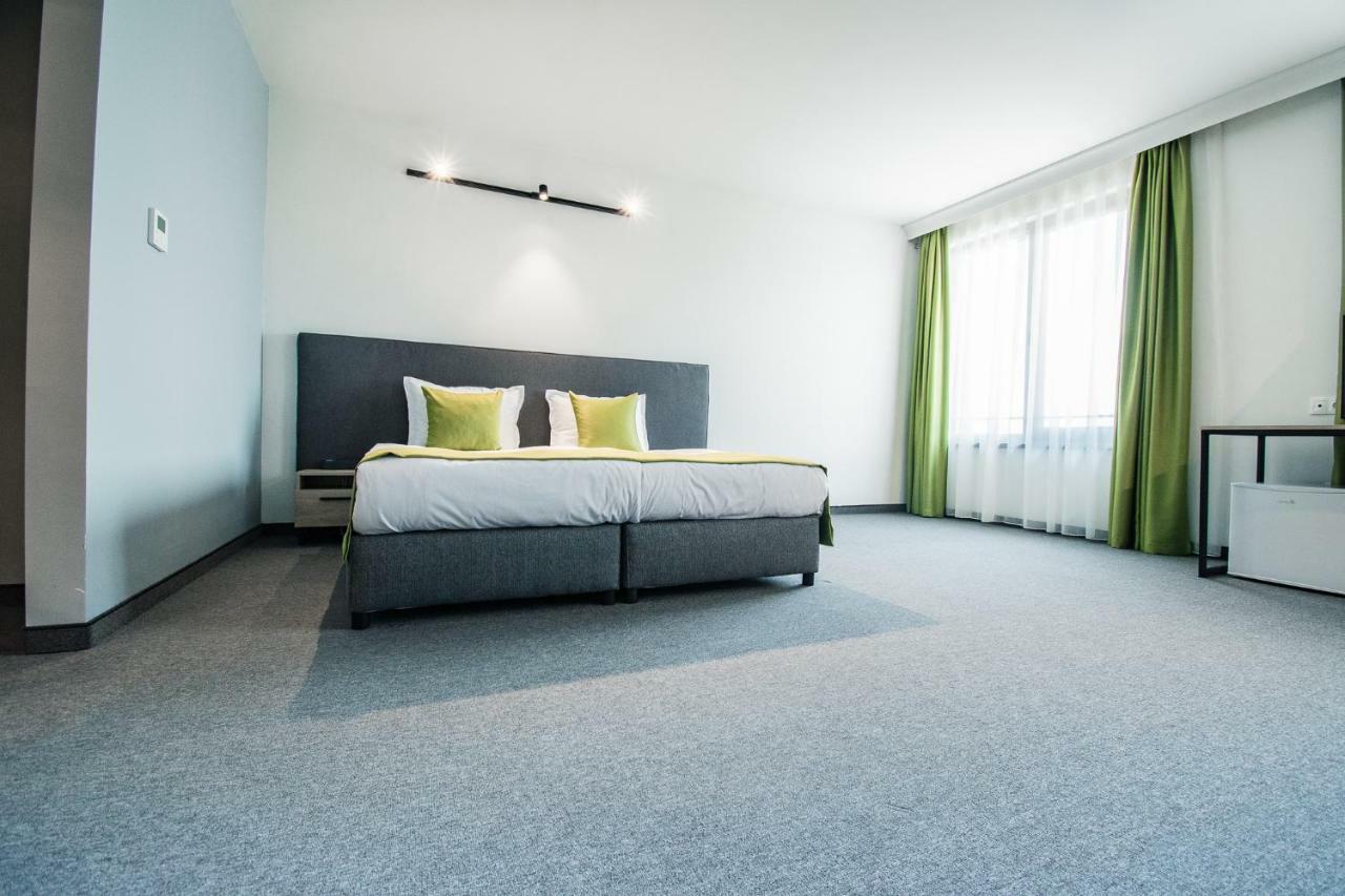 A&M Hotel With Free Parking Plovdiv Ngoại thất bức ảnh