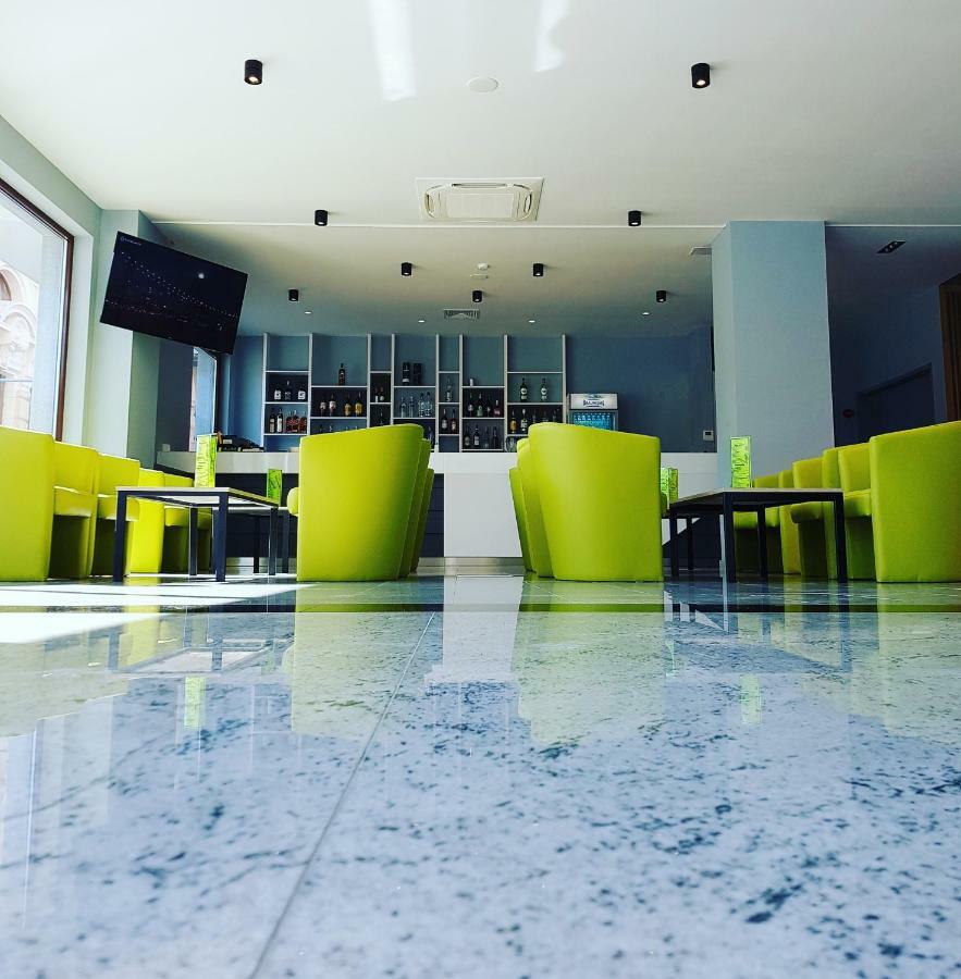 A&M Hotel With Free Parking Plovdiv Ngoại thất bức ảnh